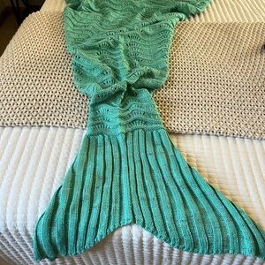 Mermaid Tail Blanket for Kids - Green